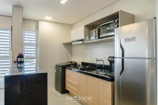 Apts in a Building with Pool and Gym - GRL - 8