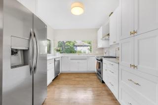 MidTown Cozy Cottage - 7