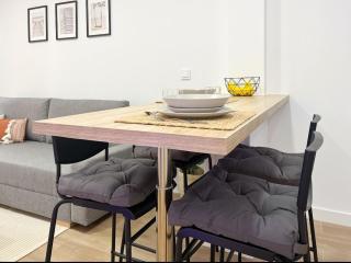 Urban-Usera with Terrace in Madrid Chinatown - 4