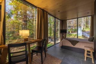 Flora Mirror Cabin Romantic Getaway - 5