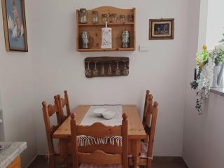 Grazioso bilocale Merlino, luminoso con vista Santuario, wifi - Giaveno - 3