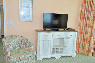 PR702 Prince Resort Oceanfront Lockout 2BR plus 1 BR/3B - 2