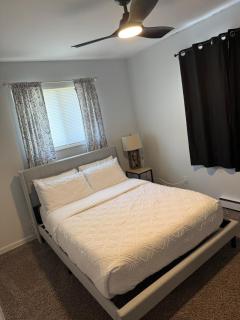 Cozy small ranch style house - 3