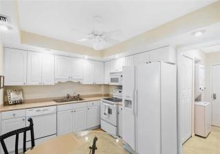 Spacious Amazing Unit with Two Bedrooms - 7