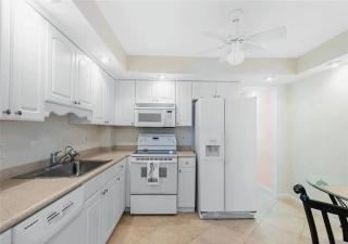 Spacious Amazing Unit with Two Bedrooms - 8