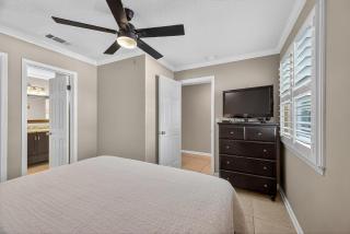 Sandy's Beach Retreat - 5