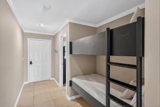 Sandy's Beach Retreat - 2