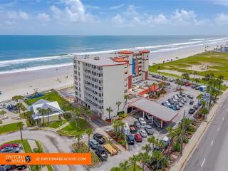 Amazing Studio Steps Away From The Atlantic Ocean! - 9