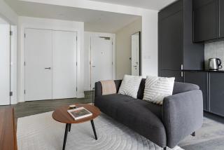 Blueground Stratford pool nr Queen Elizabeth Park LON-691 - 9