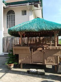 Rustic Retreat Two Bedroom House - 1