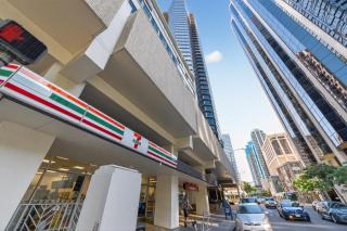 Chic DT Honolulu Executive Condo condo - 8