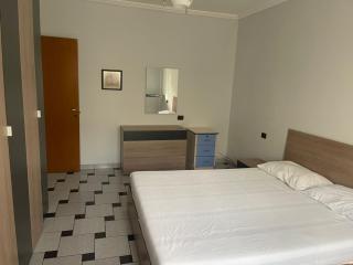 Tirana Stay Apartment - Tirana - 2