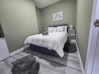 House 5 Minutes from Sefton Park - 6