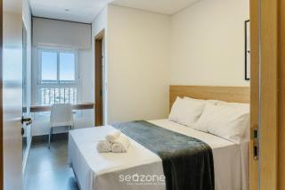 Apts in a Building with Pool and Gym - GRL - 1