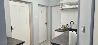 Przytulny pokój jednoosobowy ze wspólną łazienką i kuchnią - 2