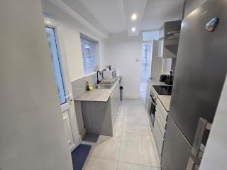 Room 1 Shared house 5 min from Sefton Park - 1