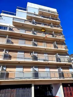 Departamento de 2 Dormitorios con Cochera Cubierta WIFI Aire Acondicionado está bien Céntrico y a Metros del Mar - 7