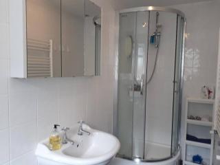 Small bedroom for 3 people - 4