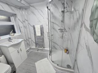 Room 2 Shared house 5 min from Sefton Park - 7