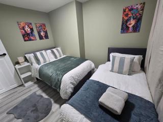 Room 2 Shared house 5 min from Sefton Park - 0