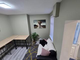 Room 3 Shared house 5 min from Sefton Park - 7