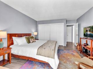 Hilo Lagoon Center #911 - 5