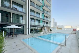 Modern 1BR Apartment with City View - 9