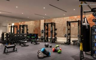 Pearl Coast - Modern 2BR with Rooftop Pool & Views - 3