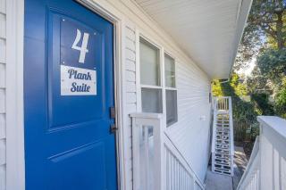 Hillside Cove - Plank Suite Sleeps 4 - 1