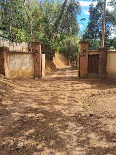 Casa de fazenda com lago - 9