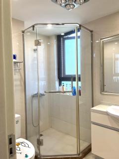 Judy and George's Shanghai Homestay near Hongqiao Airport and Train Station - 5