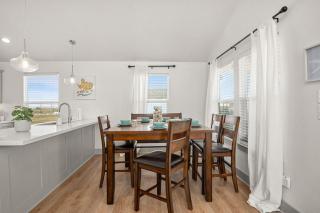 Ultimate Steps to Beach Hot Tub Family Fun - 4