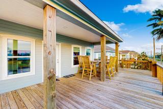 Haven Gulf Views Cargo Lift Large Deck - 7