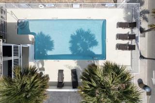 Boutique on the Beach - 6