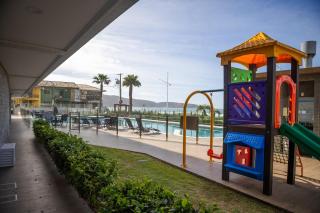 Condomínio Frente Mar com Piscina Climatizada - 9