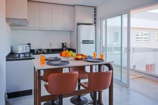 Condomínio Frente Mar com Piscina Climatizada - 1