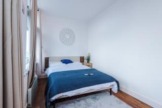 2BR City Heights Apt Sleeps 7 Parking & WiFi - 6