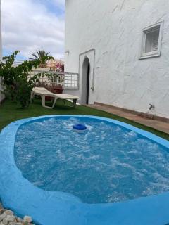 Apartamento con jardín y pequeña piscina privada para refrescarse - Maspalomas - 0