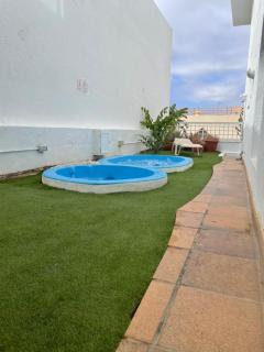 Apartamento con jardín y pequeña piscina privada para refrescarse - Maspalomas - 1