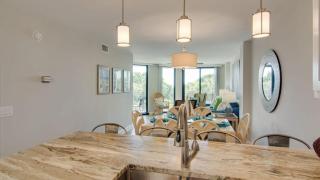 208 B Shipwatch by AvantStay Ocean Views Close to Beach Community Pool - 1