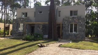 Beautiful and Modern house in Solanas Resort - 0