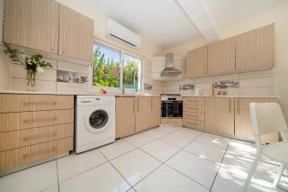2 bedroom house near the beach - 1