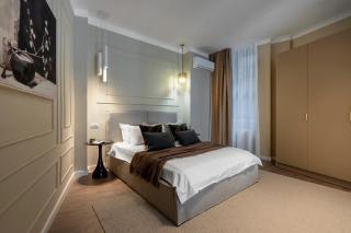 Parisian-Inspired 2BR Apartment on Calea Victoriei - High Ceilings Stylish Design & Central Location - 4