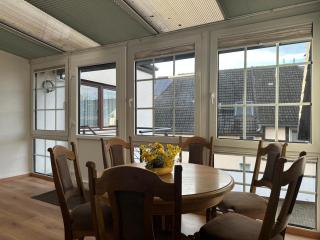 Casaba Suite -260 qm-2 floors- 7 Rooms-Free Private Parking-House with garden - 1