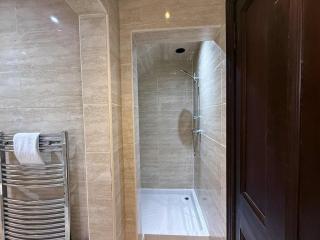 The Orchard Hotel - 3