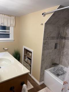 Spacious 4 bedroom Cottage close to Glendale Lake and State Park - 0