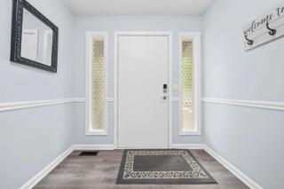 Luxury Living On Macotera Place - 9