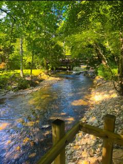 Cozy Creek Cottages - 1