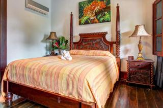 Jaguar Room at Mahogany Hall -Gold Standard Certified - 5