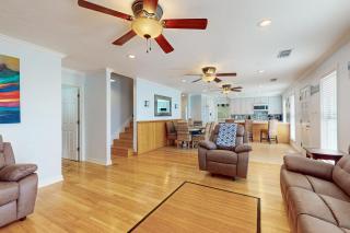 Ocean View 5BR l Steps to Beach l Pet-Friendly - 1